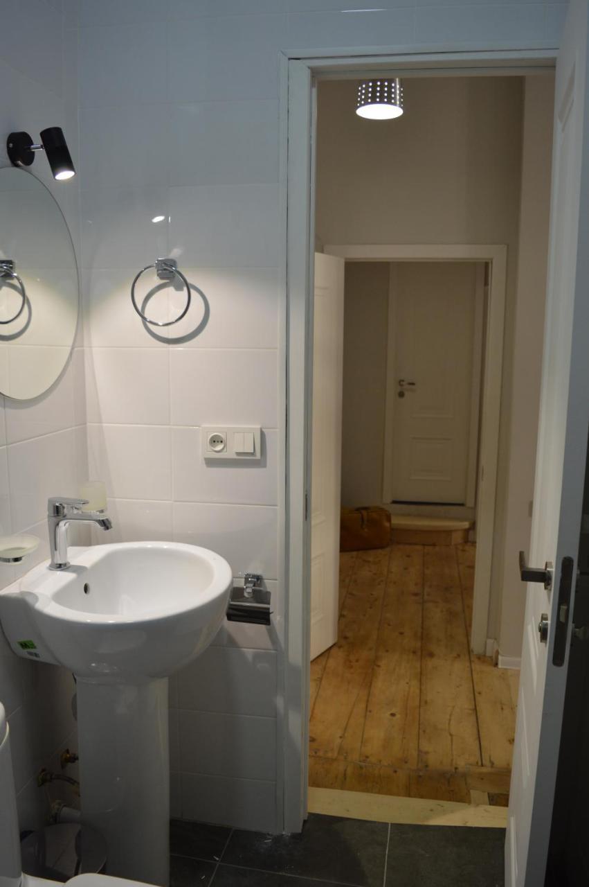 Woodmood Hostel تبليسي المظهر الخارجي الصورة