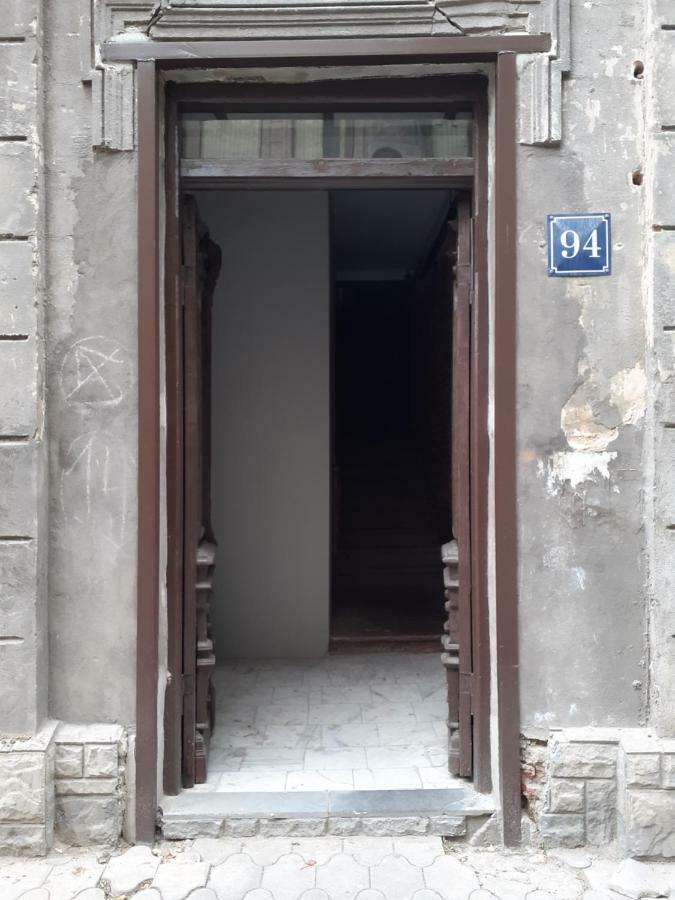 Woodmood Hostel تبليسي المظهر الخارجي الصورة